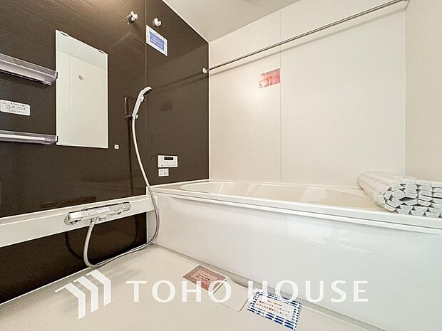 心地よいバスタイムを演出する浴室はゆとりあるサイズを採用。