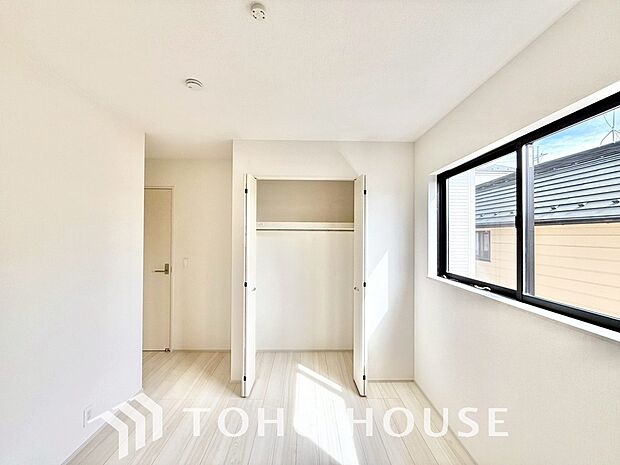 暖色系の照明は、心理的にも落ち着きを得られやすいそうです。