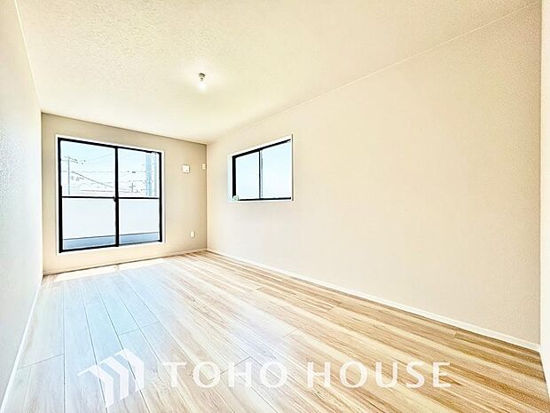 暖色系の照明は、心理的にも落ち着きを得られやすいそうです。