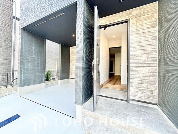 この場所には「希望」と「優越」で包み込んでくれる「特別」な空間があります。