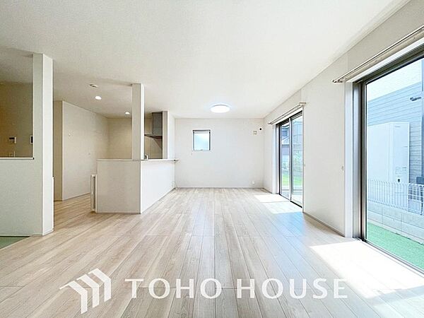 家は、ただ生活する場ではなく、笑顔の毎日、安らぎの日々のために、暮らしを愉しく、快適にする場所。