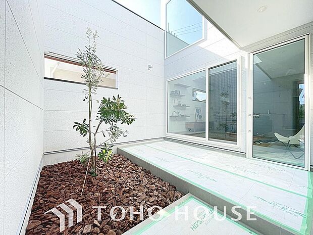 清潔感が溢れ、訪れる者すべてを「安らぎ」と「充実」で包み込みます。