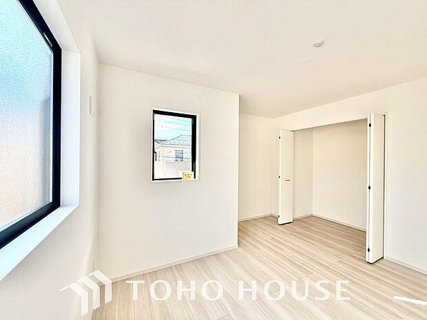 暖色系の照明は、心理的にも落ち着きを得られやすいそうです。