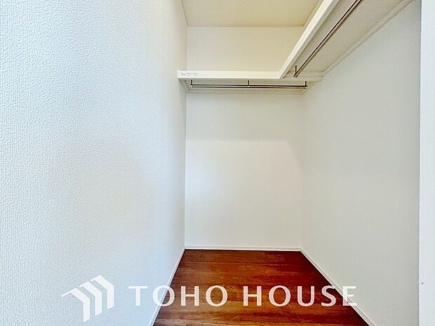 お子様のおもちゃやゴルフバック等、大きなお荷物をお持ちの方や、お荷物が多い方でも安心のスペースです。