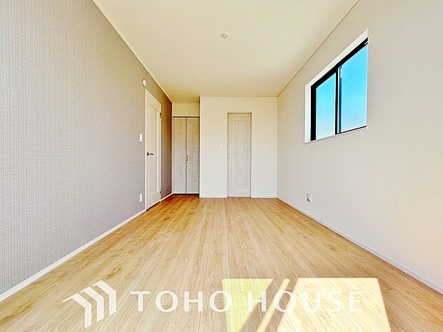 心と体をゆったりと安らげる主寝室。寝室のゆとりが大きい分だけ、暮らしの安らぎは深まります。