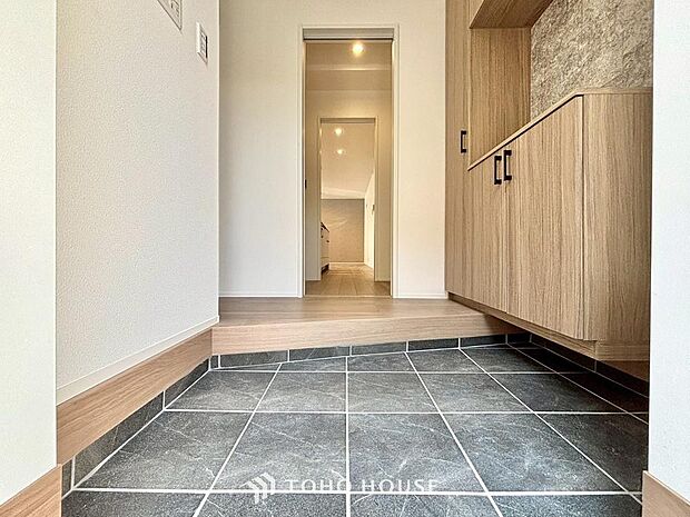 清潔感が溢れ、訪れる者すべてを「安らぎ」と「充実」で包み込みます。