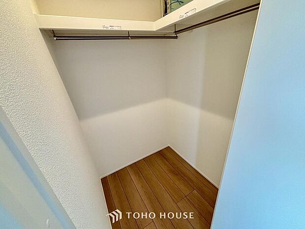 たっぷりと荷物が入るよう、ウォークインクローゼットを完備いたしました。