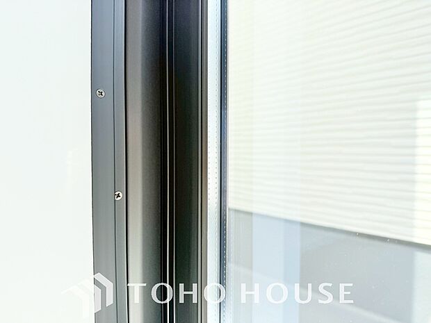 複層ガラスは結露を抑えたり、遮音にも効果を発揮します。