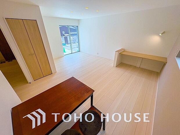 家は、ただ生活する場ではなく、笑顔の毎日、安らぎの日々のために、暮らしを愉しく、快適にする場所。