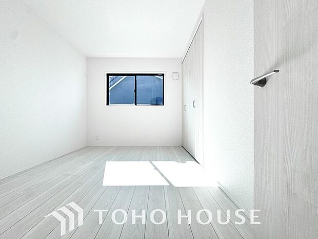 暖色系の照明は、心理的にも落ち着きを得られやすいそうです。