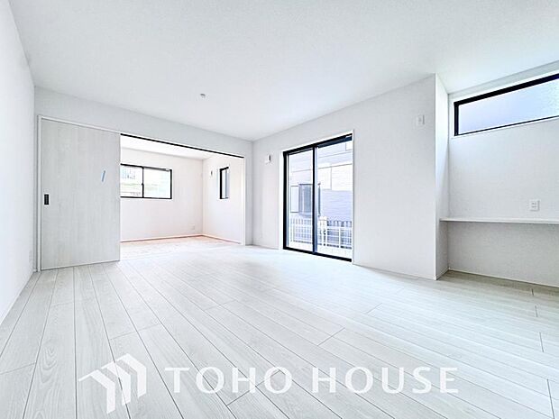 家は、ただ生活する場ではなく、笑顔の毎日、安らぎの日々のために、暮らしを愉しく、快適にする場所。