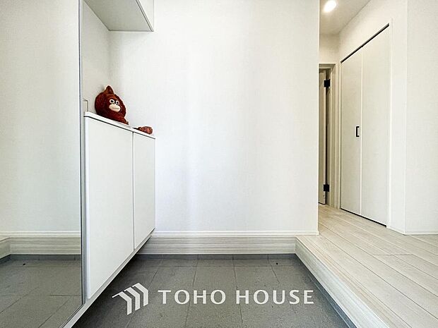 ダウンライトを使用しお洒落に演出。帰りたくなる家をテーマに設計。いつも「人」と「家」の間に・・・。