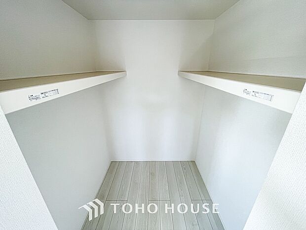 たっぷりと荷物が入るよう、ウォークインクローゼットを完備いたしました。