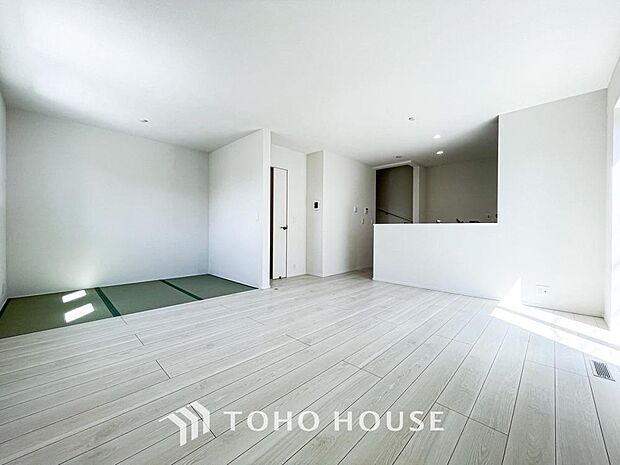 空気感という居心地の良いBGMは、暮らしのステージを彩り、心のやすらぎと満足感を与えてくれます。