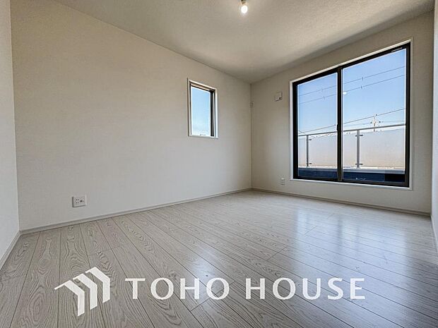 暖色系の照明は、心理的にも落ち着きを得られやすいそうです。