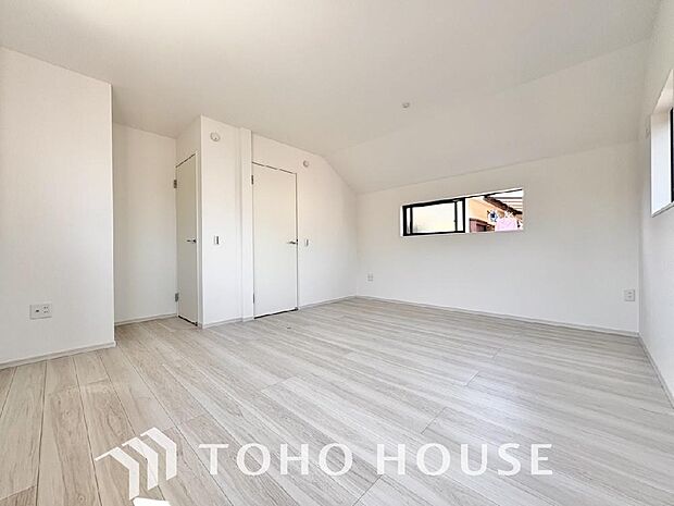 心と体をゆったりと安らげる主寝室。寝室のゆとりが大きい分だけ、暮らしの安らぎは深まります。