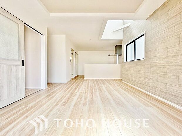 家は、ただ生活する場ではなく、笑顔の毎日、安らぎの日々のために、暮らしを愉しく、快適にする場所。