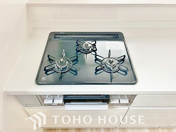 毎日料理をする、料理が好き、家族が多くて量を作る必要がある、等の方々にとっては必須の3口コンロ。