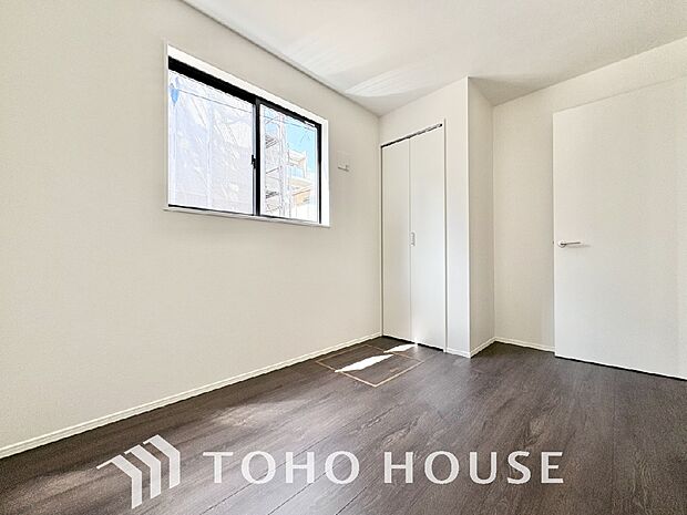 白を基調とした室内は、明るい住空間を造り出すだけでなく、清潔感をもたらしてくれます。