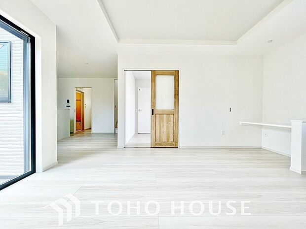 家は、ただ生活する場ではなく、笑顔の毎日、安らぎの日々のために、暮らしを愉しく、快適にする場所。