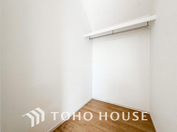 少しでも空いているスペースを収納にすることで、無駄のない空間を演出しております。