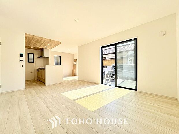 造りこんだ空間演出の妙が生み出す光と質のハーモニーはこの住宅のクオリティの良さを実感させてくれます。