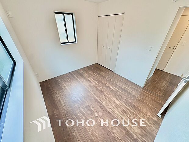 心と体をゆったりと安らげる主寝室。寝室のゆとりが大きい分だけ、暮らしの安らぎは深まります。