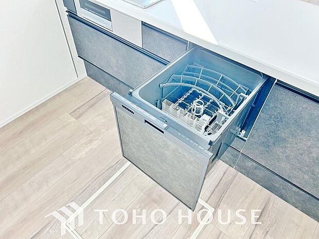 通常の手洗いでは使用出来ないほど高温のお湯や高圧水流を使うことにより汚れを効果的に落とすことができる。