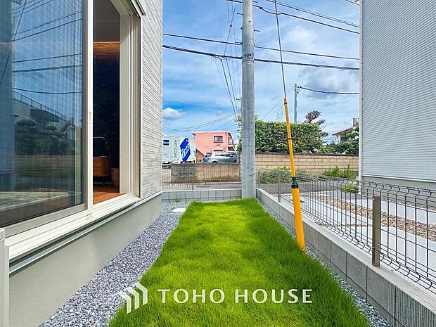 日当たりも良く、家庭菜園や植栽を育てるのに適したお庭はこれからの生活に緑という癒しを与えてくれます。