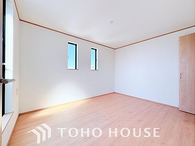 一日の疲れを癒やしてくれる主寝室。時を忘れて過ごす場所として過ごせるお部屋。