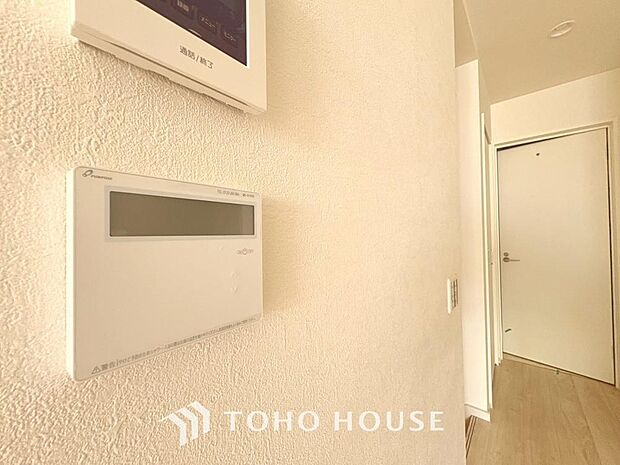 スイッチ1つで一定量の湯を浴槽に張ったり、保温や追い焚きをすることができる機能は何かと便利。