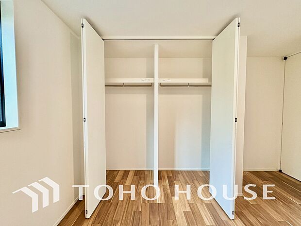 少しでも空いているスペースを収納にすることで、無駄のない空間を演出しております。