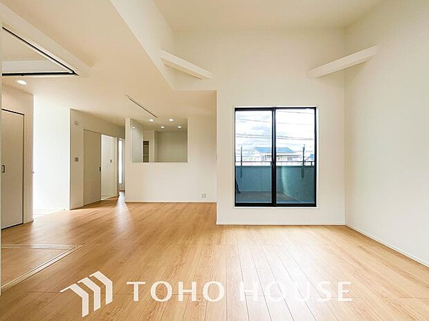 家は、ただ生活する場ではなく、笑顔の毎日、安らぎの日々のために、暮らしを愉しく、快適にする場所。