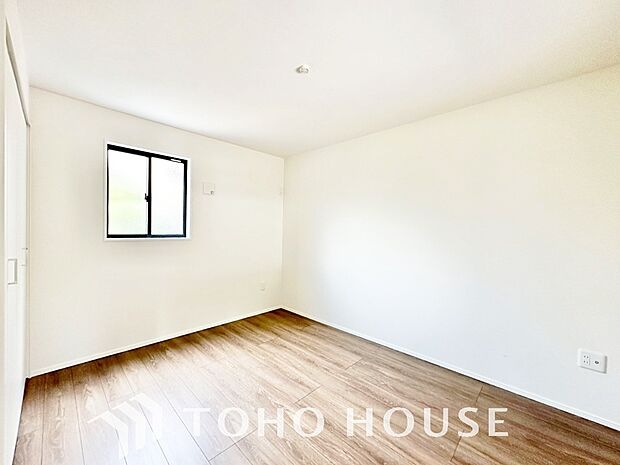 白を基調とした室内は、明るい住空間を造り出すだけでなく、清潔感をもたらしてくれます。