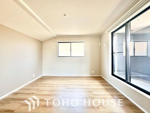 暖色系の照明は、心理的にも落ち着きを得られやすいそうです。