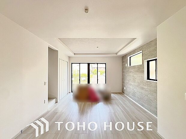 造りこんだ空間演出の妙が生み出す光と質のハーモニーはこの住宅のクオリティの良さを実感させてくれます。