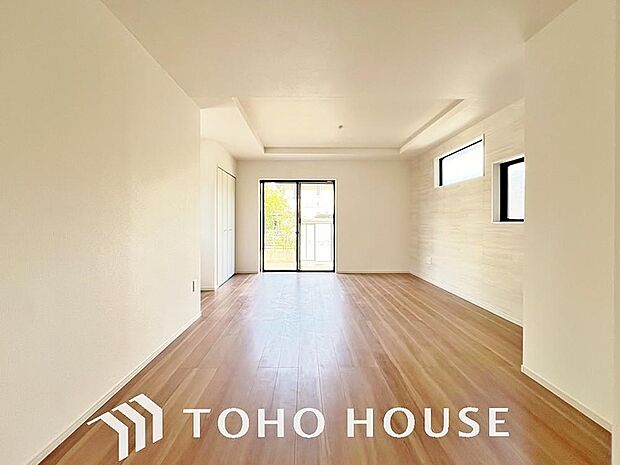 造りこんだ空間演出の妙が生み出す光と質のハーモニーはこの住宅のクオリティの良さを実感させてくれます。