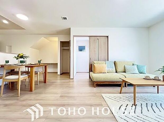 家は、ただ生活する場ではなく、笑顔の毎日、安らぎの日々のために、暮らしを愉しく、快適にする場所。