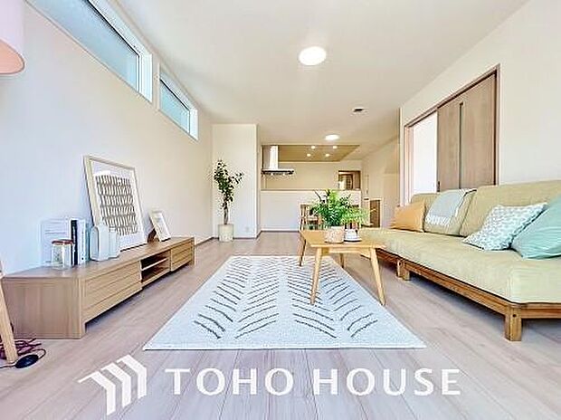 造りこんだ空間演出の妙が生み出す光と質のハーモニーはこの住宅のクオリティの良さを実感させてくれます。