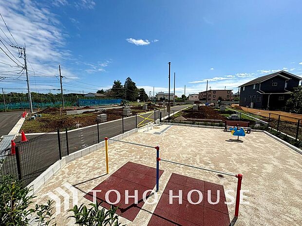 陽光に愛され、家族に包まれた本邸宅は、どんなに月日が経ってもオンリーワンに輝き続けます。