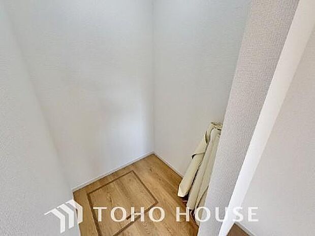 たっぷりと荷物を入るよう広々としたウォークインクローゼットを完備、使い勝手の良さを追求しております。