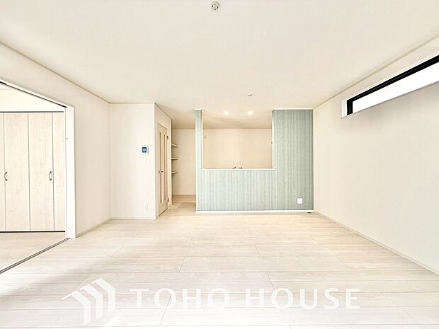 造りこんだ空間演出の妙が生み出す光と質のハーモニーはこの住宅のクオリティの良さを実感させてくれます。