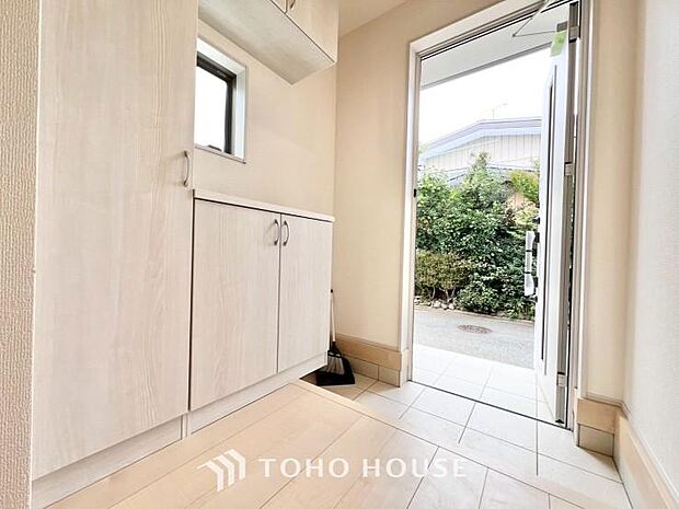 清潔感が溢れ、訪れる者すべてを「安らぎ」と「充実」で包み込みます。