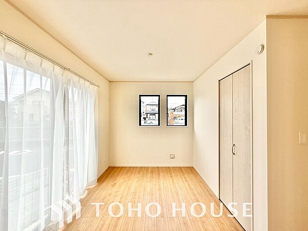 暖色系の照明は、心理的にも落ち着きを得られやすいそうです。