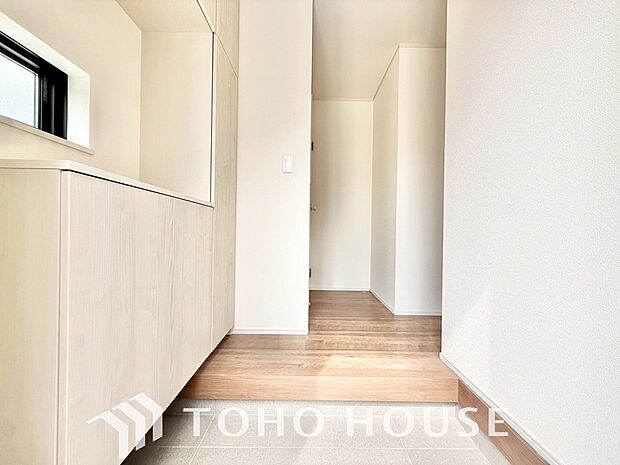 ダウンライトを使用しお洒落に演出。帰りたくなる家をテーマに設計。いつも「人」と「家」の間に・・・。