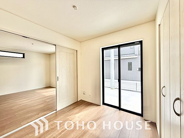 暖色系の照明は、心理的にも落ち着きを得られやすいそうです。