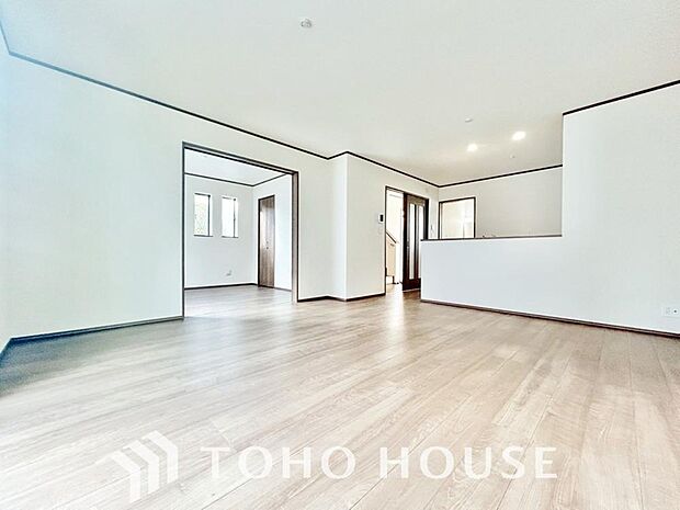 家は、ただ生活する場ではなく、笑顔の毎日、安らぎの日々のために、暮らしを愉しく、快適にする場所。