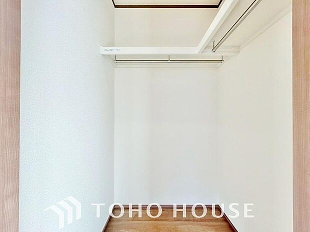 たっぷりと荷物が入るよう、ウォークインクローゼットを完備いたしました。