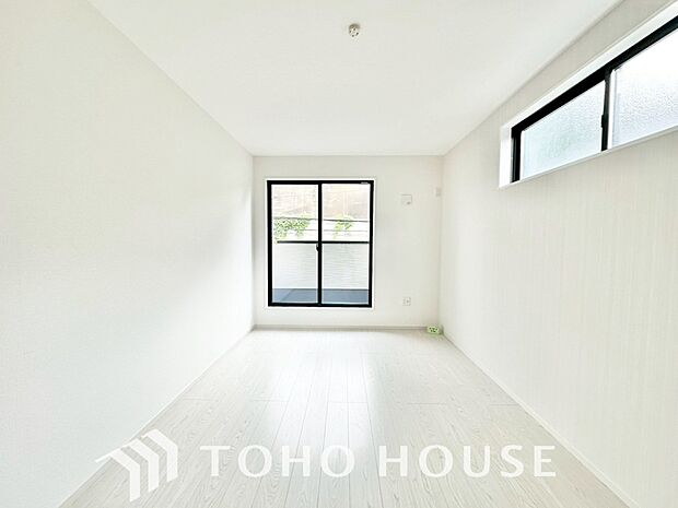 心と体をゆったりと安らげる主寝室。寝室のゆとりが大きい分だけ、暮らしの安らぎは深まります。