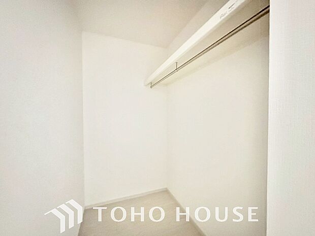 たっぷりと荷物が入るよう、ウォークインクローゼットを完備いたしました。